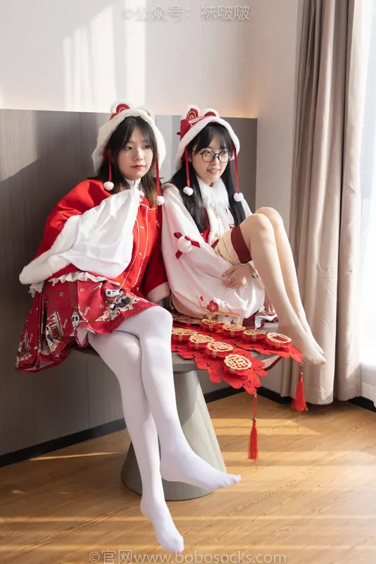 [BoBoSocks袜啵啵]NO.054 小甜豆与稚予-给大家拜年啦 1