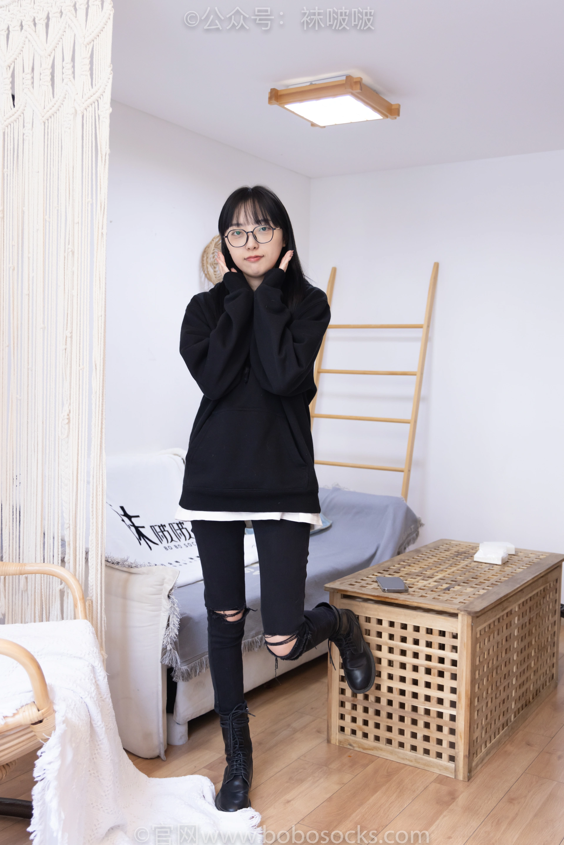 [BoBoSocks袜啵啵]NO.061 稚予-短靴、白棉袜、裸足 1
